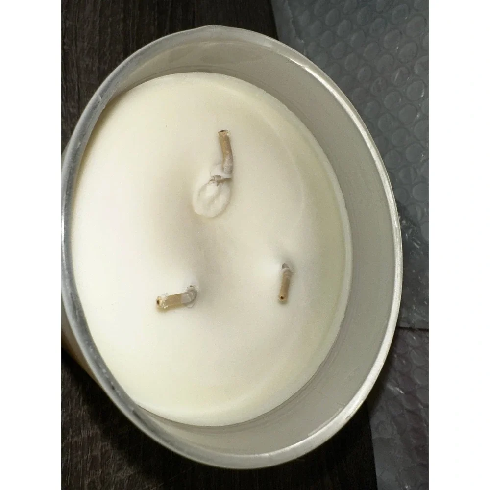 Bath and body works White Barn Hinoki Wood & Lavender 3 Wick‎ Scented Candle